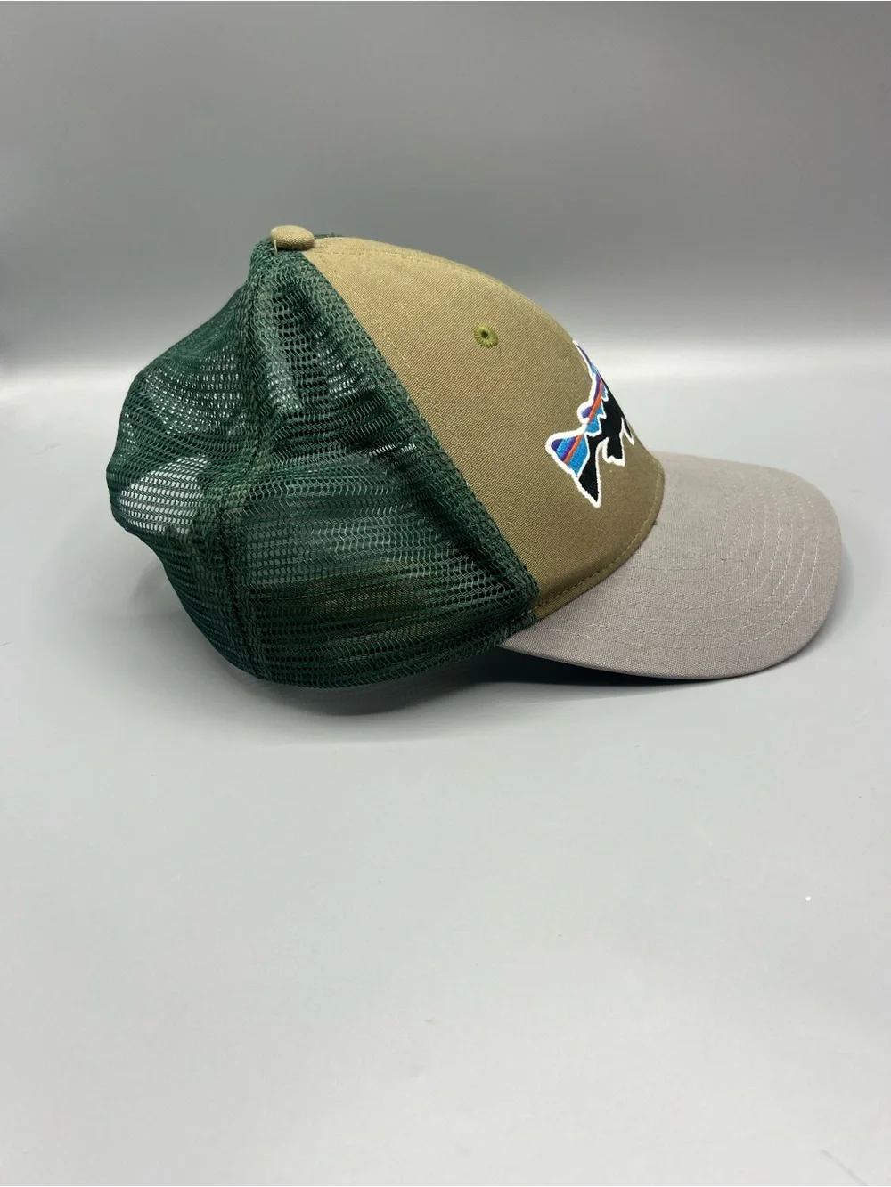 Patagonia Fitz Roy Trout Trucker Hat Olive Green Mesh Snapback Baseball Cap